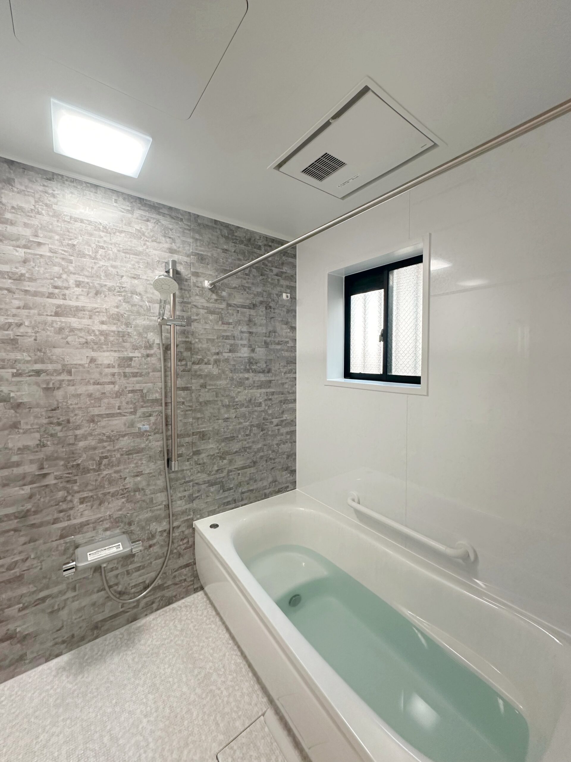 横浜市浴室・洗面リフォーム｜美しさと使いやすさを両立した水まわり