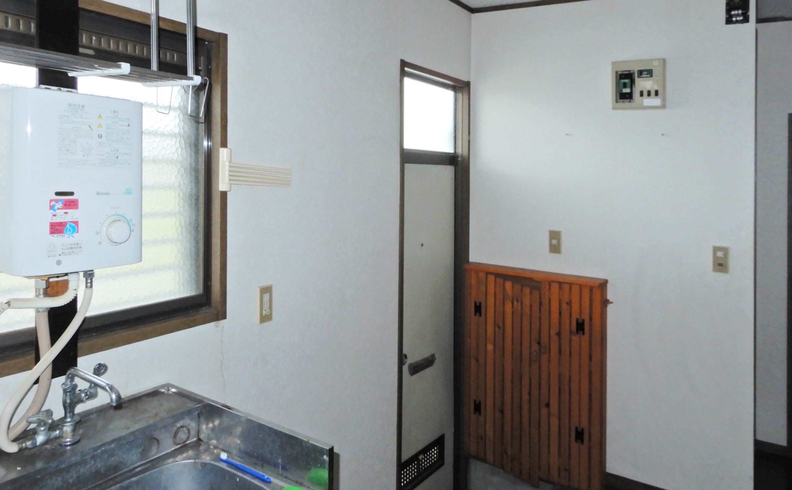 リフォーム後のシステムキッチンイメージ